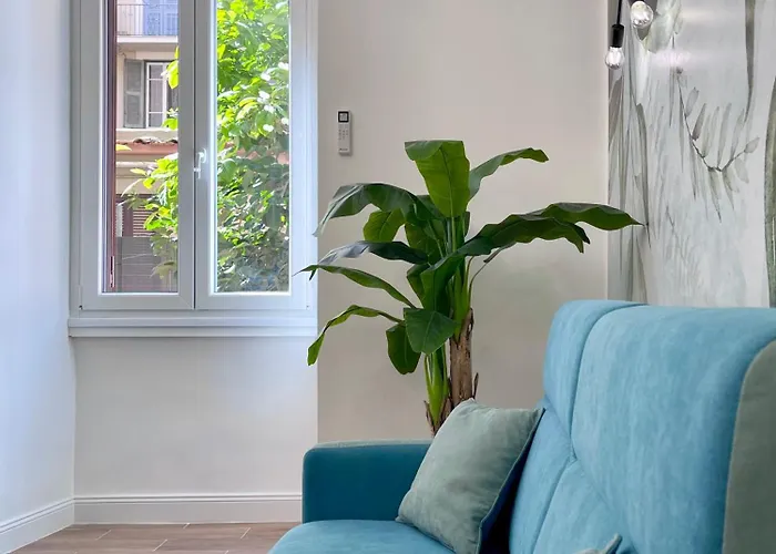 Avocado House - Cozy In The Heart Of